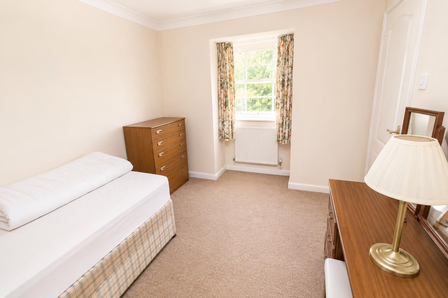 Meadowside, Tilehurst, Reading